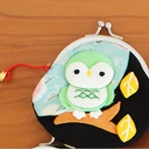 SALE**
Green and Black Coin Purse with Owl Design